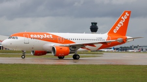 Photo of G-EZDR - Airbus A319-111 operated by easyJet