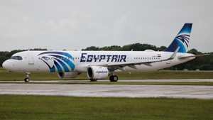 Photo of SU-GFV - Airbus A321-251NX operated by Egyptair