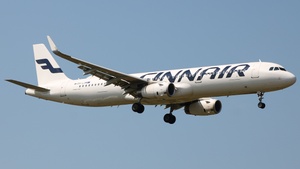 Photo of OH-LZM - Airbus A321-231 operated by Finnair