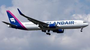 Photo of TF-ISO - Boeing 767-319(ER) operated by Icelandair