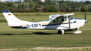 Photo of D-EDFY - Cessna 182H Skylane operated by Aeroclub Walldorf