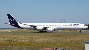 Photo of D-AIHF - Airbus A340-642 operated by Lufthansa
