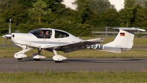 Photo of D-EFAB - Diamond DA40 Diamond Star TDI operated by Flugsportverein 1910 Karlsruhe