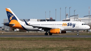 Photo of YR-SUN - Airbus A320-232 operated by HiSky Europe