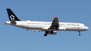 Photo of TC-JRS - Airbus A321-231 operated by Turkish Airlines