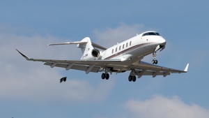 Photo of CS-CHM - Bombardier Challenger 350 operated by NetJets Europe