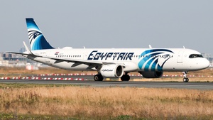 Photo of SU-GFV - Airbus A321-251NX operated by Egyptair