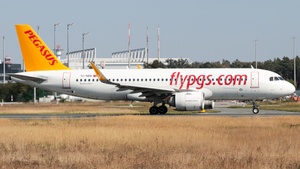 Photo of TC-NBN - Airbus A320-251N operated by Pegasus Airlines