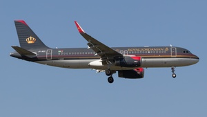 Photo of JY-AZC - Airbus A320-232 operated by Royal Jordanian Airlines