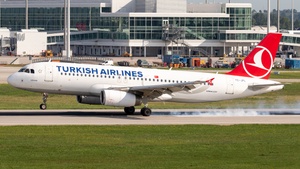 Photo of TC-JPL - Airbus A320-232 operated by Turkish Airlines