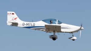 Photo of D-MTLD - Breezer B400 operated by Zeitmaschine Aviation