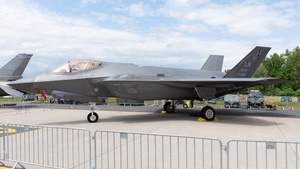 Photo of 19-5485 - Lockheed Martin F-35A Lightning II operated by US Air Force