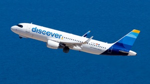 Photo of D-AIWD - Airbus A320-214 operated by Discover Airlines