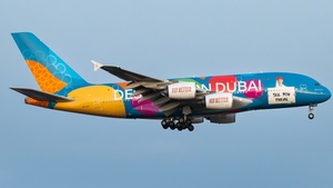 Photo of A6-EOT - Airbus A380-861 operated by Emirates