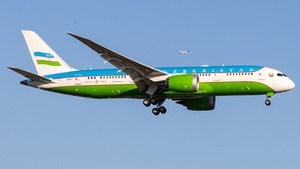 Photo of UK001 - Boeing 787-8 Dreamliner operated by Government of the Republic of Uzbekistan