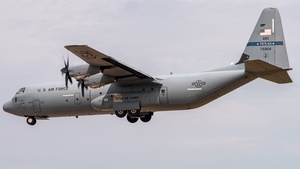 Photo of 17-5904 - Lockheed Martin C-130J-30 Super Hercules operated by US Air Force