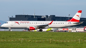 Photo of OE-LWK - Embraer ERJ-195LR operated by Austrian Airlines