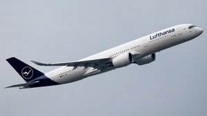Photo of D-AIXE - Airbus A350-941 operated by Lufthansa