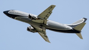 Photo of LY-CHF - Boeing 737-31S operated by KlasJet