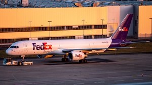 Photo of N968FD - Boeing 757-28A(SF) operated by FedEx