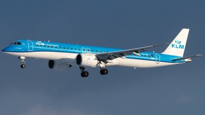 Photo of PH-NXC - Embraer ERJ-195-E2 operated by KLM Cityhopper