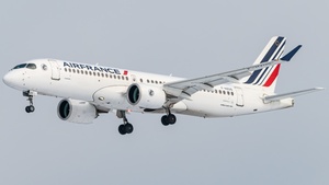 Photo of F-HZUS - Airbus A220-300 operated by Air France