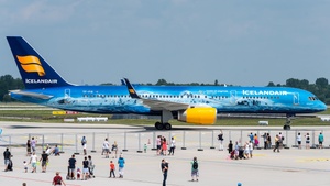 Photo of TF-FIR - Boeing 757-256 operated by Icelandair
