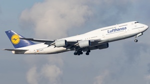 Photo of D-ABYM - Boeing 747-830 operated by Lufthansa