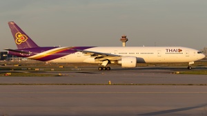 Photo of HS-TKL - Boeing 777-3AL(ER) operated by Thai Airways International