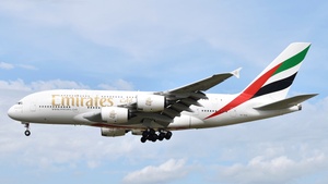 Photo of A6-EVB - Airbus A380-842 operated by Emirates