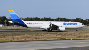 Photo of D-AIKH - Airbus A330-343 operated by Discover Airlines