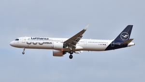Photo of D-AIEQ - Airbus A321-271NX operated by Lufthansa