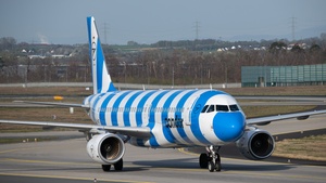 Photo with serial 5661 - Airbus A320-214