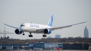 Photo of N27908 - Boeing 787-8 Dreamliner operated by United Airlines
