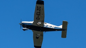 Photo of D-ELZC - Piper PA-28-181 Archer III operated by FVL Frankfurter Verein für Luftfahrt