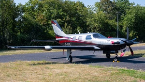 Photo of D-FKPJ - Piper PA-46-701TP M700 Fury operated by Private