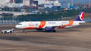 Photo of B-MBB - Airbus A321-231 operated by Air Macau
