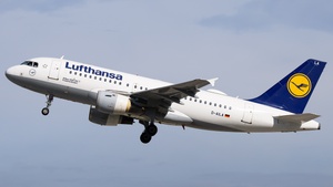 Photo of D-AILA - Airbus A319-114 operated by Lufthansa