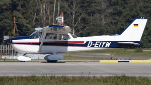 D-EIYW