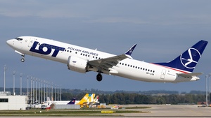 Photo of SP-LYM - Boeing 737 MAX 8 operated by LOT Polish Airlines