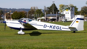 Photo of D-KEGL - Scheibe SF 25C Rotax-Falke operated by Flugschule Michael Bergmann