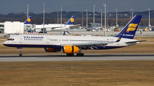Photo of TF-ISD - Boeing 757-223 operated by Icelandair