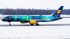 Photo of TF-FIU - Boeing 757-256 operated by Icelandair
