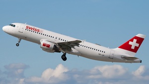 Photo of HB-IJH - Airbus A320-214 operated by Swiss International Air Lines