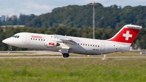 Photo of HB-IXT - British Aerospace Avro RJ100 operated by Swiss International Air Lines