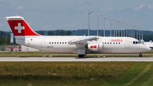 Photo of HB-IXX - British Aerospace Avro RJ100 operated by Swiss International Air Lines