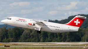 Photo of HB-IYR - British Aerospace Avro RJ100 operated by Swiss International Air Lines