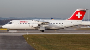 Photo of HB-IYT - British Aerospace Avro RJ100 operated by Swiss International Air Lines