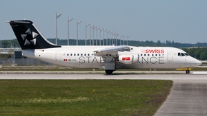 Photo of HB-IYU - British Aerospace Avro RJ100 operated by Swiss International Air Lines