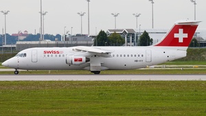 Photo of HB-IYY - British Aerospace Avro RJ100 operated by Swiss International Air Lines